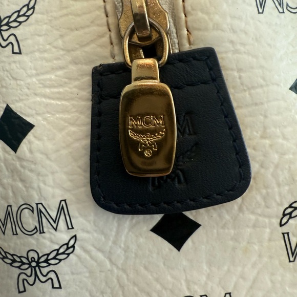 MCM Visetos White & Navy Boston handbag Vintage - Picture 7 of 11